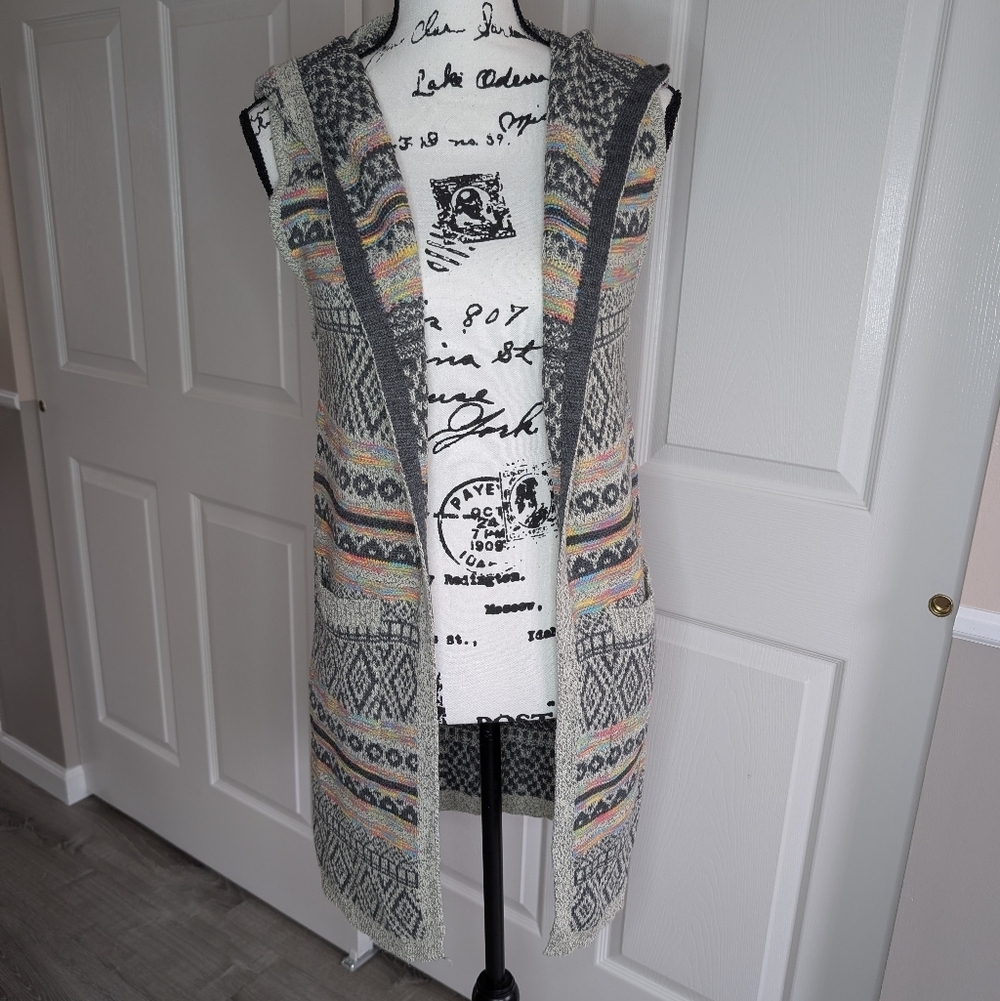 Sleeveless Hooded Knit Cardigan - Gray with Pastel Stripes